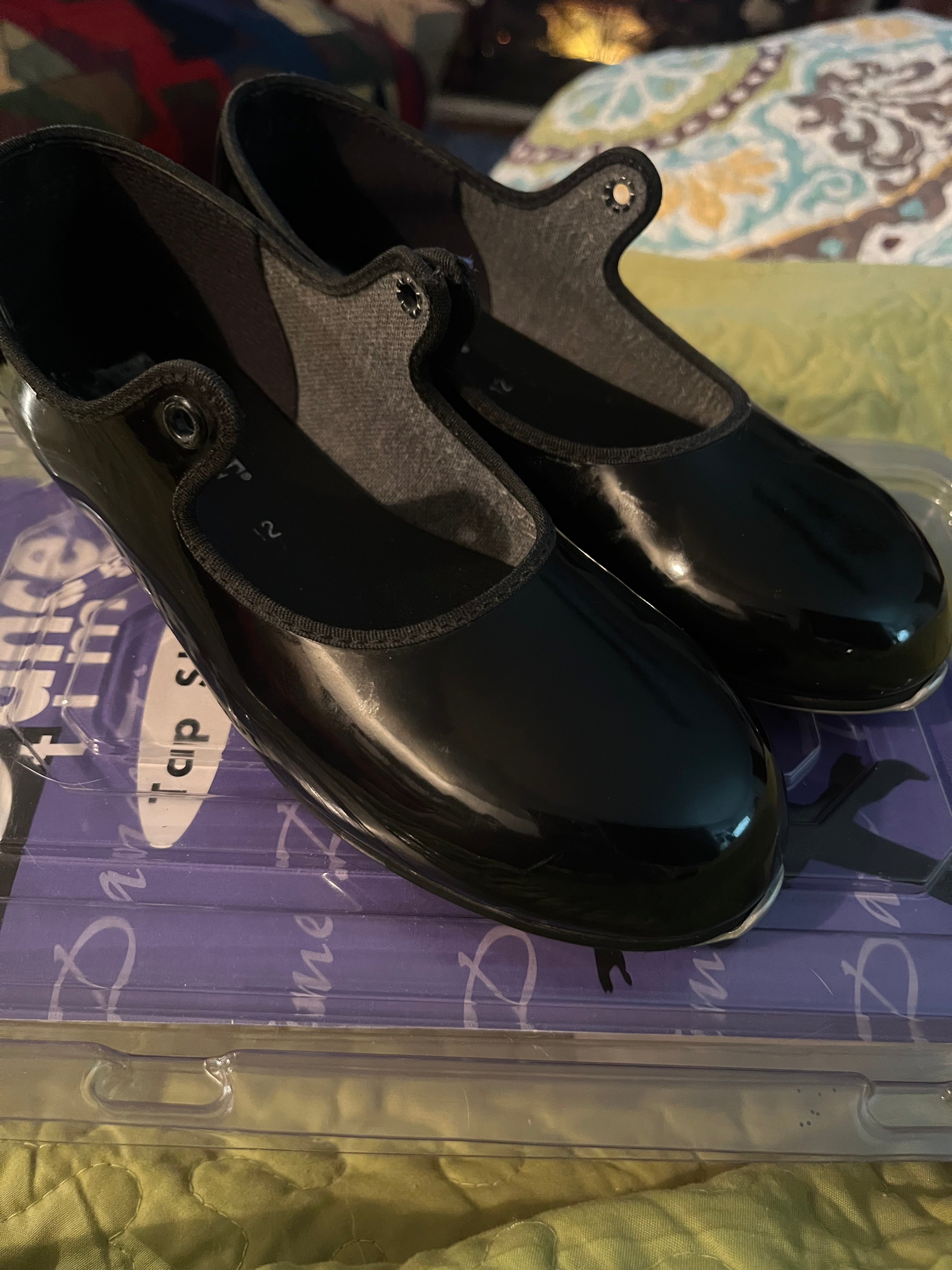 Girl’s Black Tap Shoes